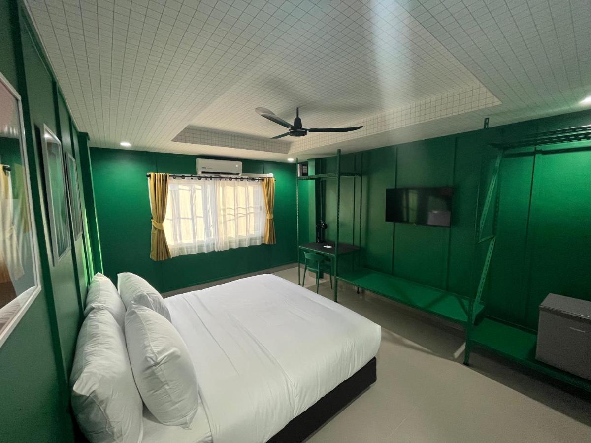 Sari Boutique Hotel Patong Esterno foto